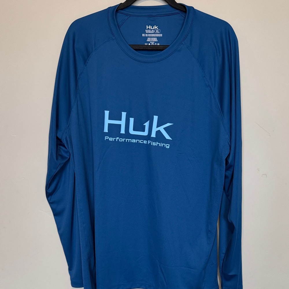 Huk Men's Long Sleeve Blue Fishing Tee